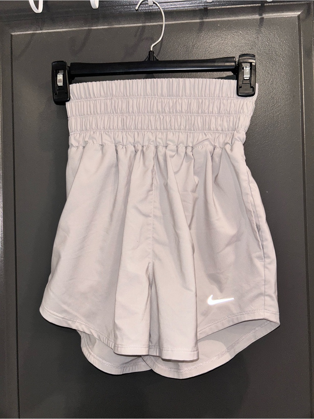 Nike Women’s Light Gray High-Rise Athletic Shorts
